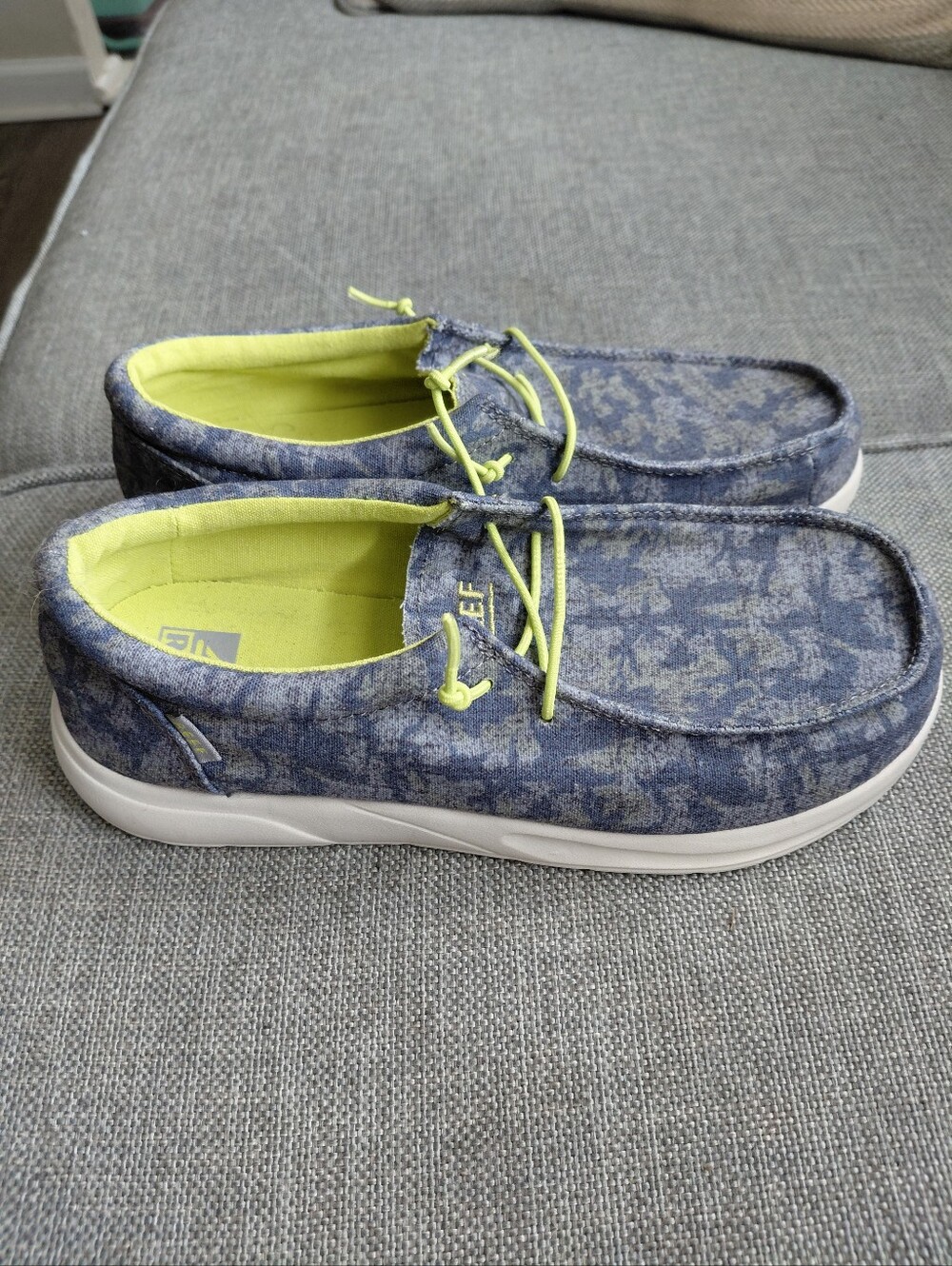 Kids Reef Cushion Coast Slip-On Size 6